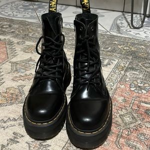 Dr. Martens Jadon boot